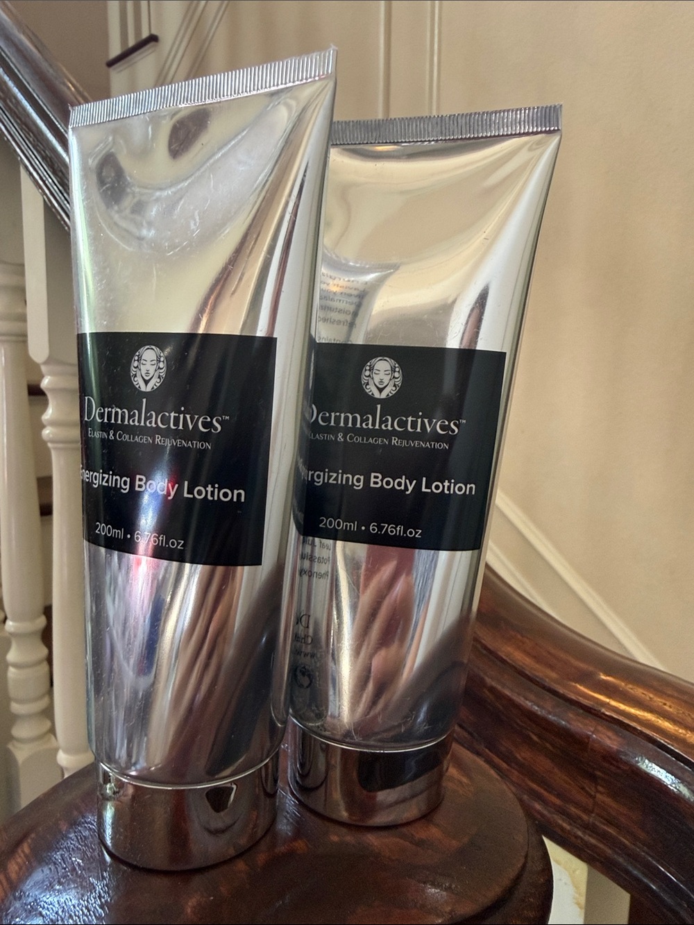 DERMALACTIVES ENERGIZING BODY LOTION FULL SIZE 6.76 FL OZ NWOB X 2 (sealed)